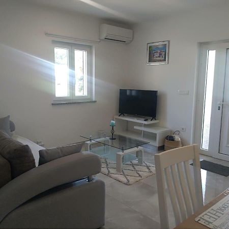 Apartment Ivana Новиград Экстерьер фото