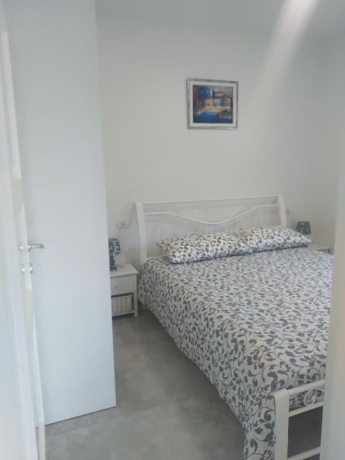 Apartment Ivana Новиград Экстерьер фото